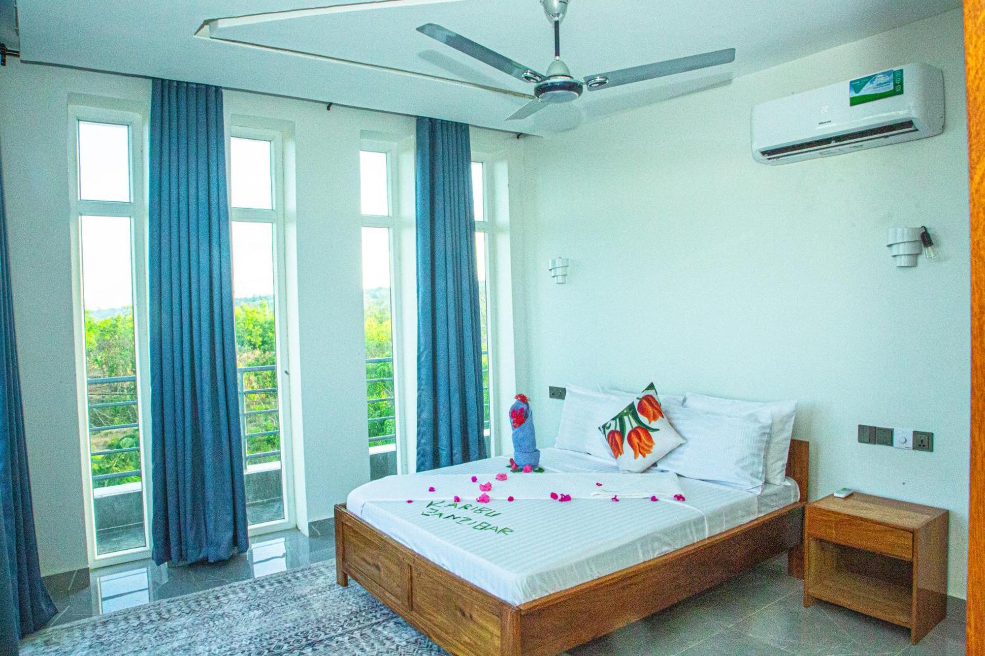 Jazira Palace Pwani Mchangani Esterno foto