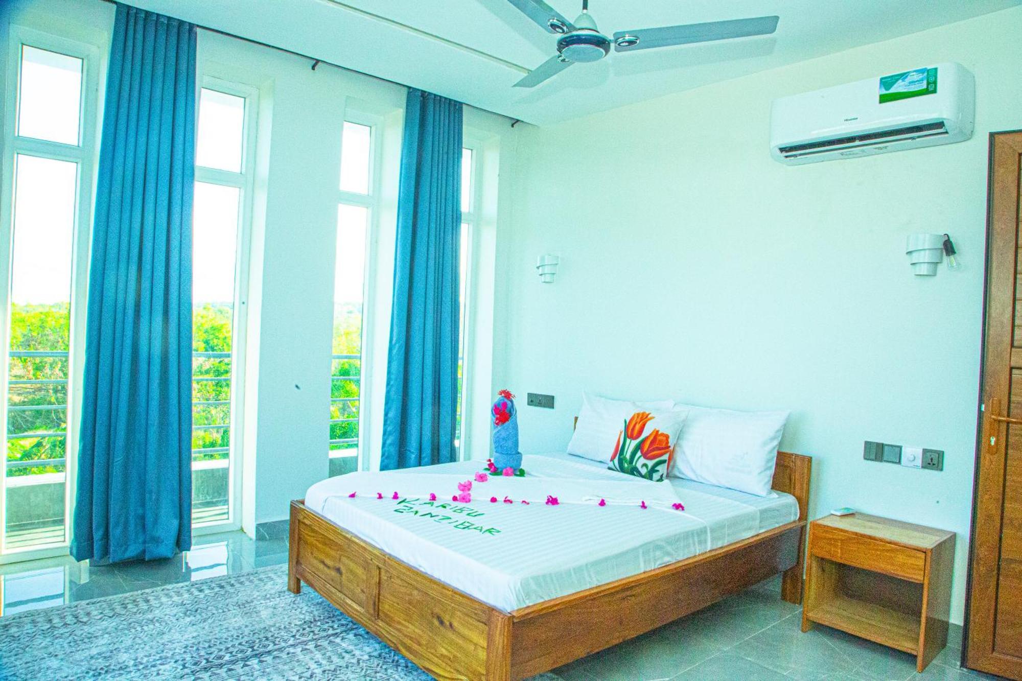 Jazira Palace Pwani Mchangani Esterno foto